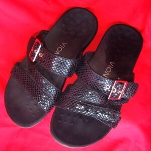 Vionic Black Faux Snakeskin Adjustable Strap Slide Sandal Size 6W